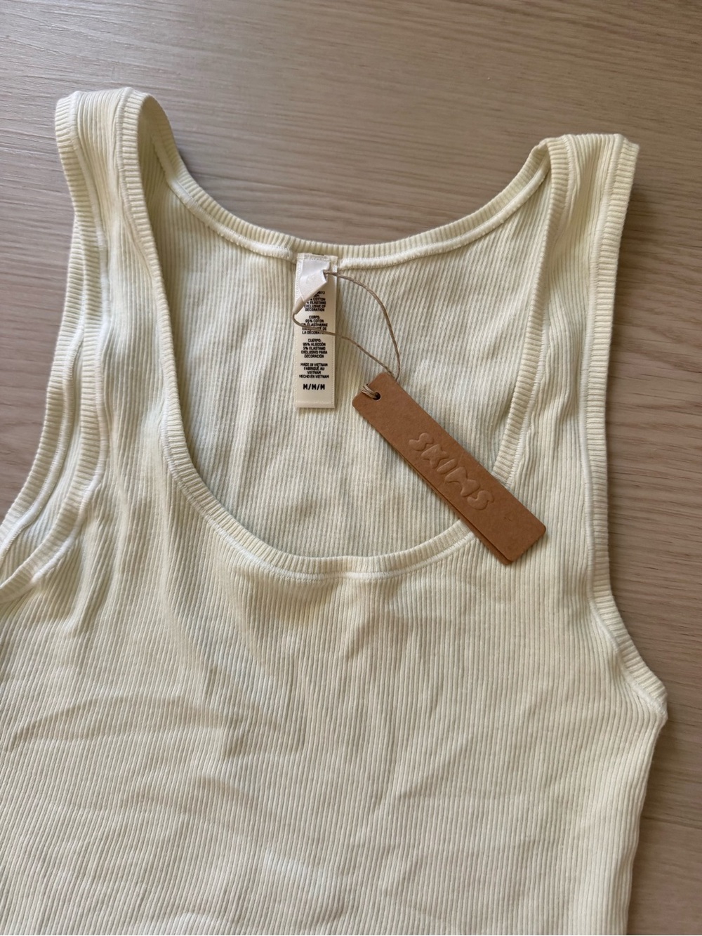 NWT skims rib tank top - Picture 2 of 3